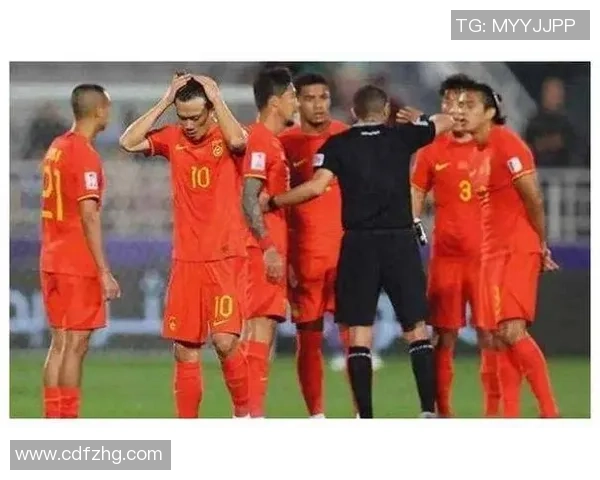 南京足球队状态引发热议球迷对球队表现意见分歧